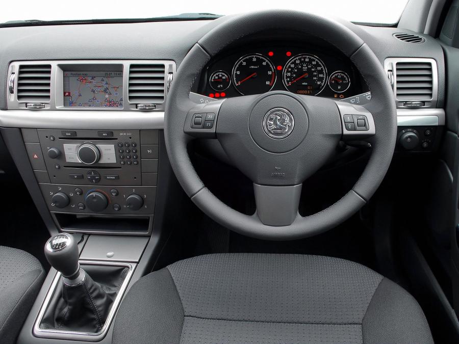  Vauxhall Vectra Estate 2005 года  (фото 7 из 8)